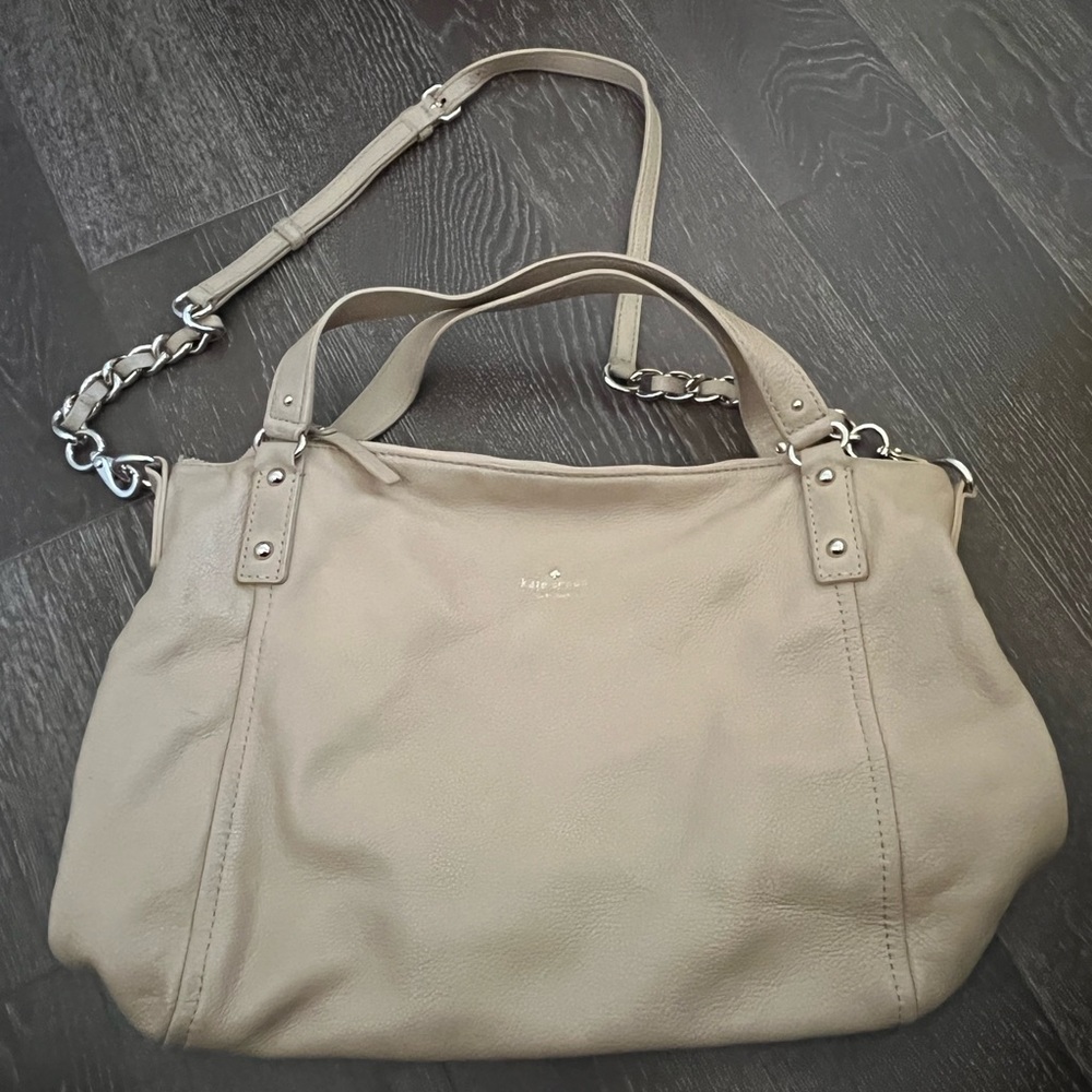 Kate Spade tan leather purse with removable shoulder strap. Great condition